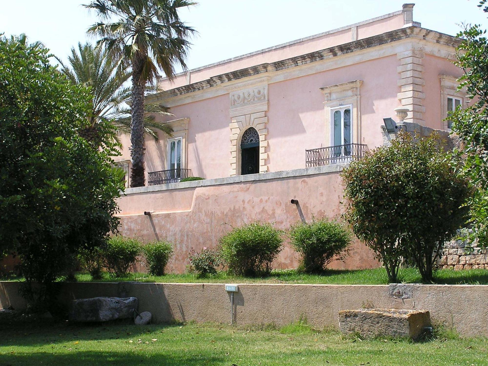 Villa Principe Di Belmonte Испика Екстериор снимка